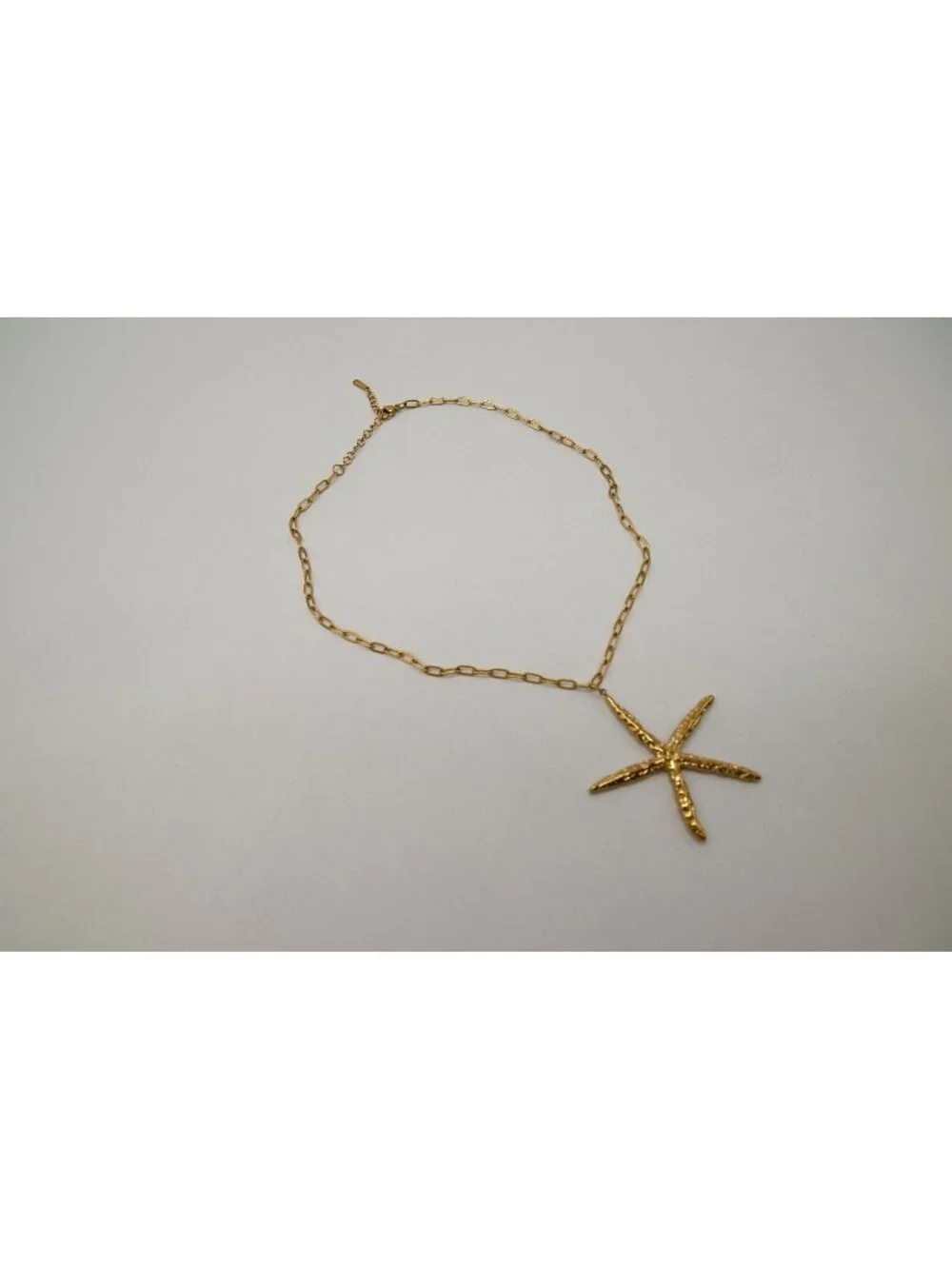 NWT Josslyn 18K Stainless Steel Tarnish Free Starfish Necklace Gold Dipped